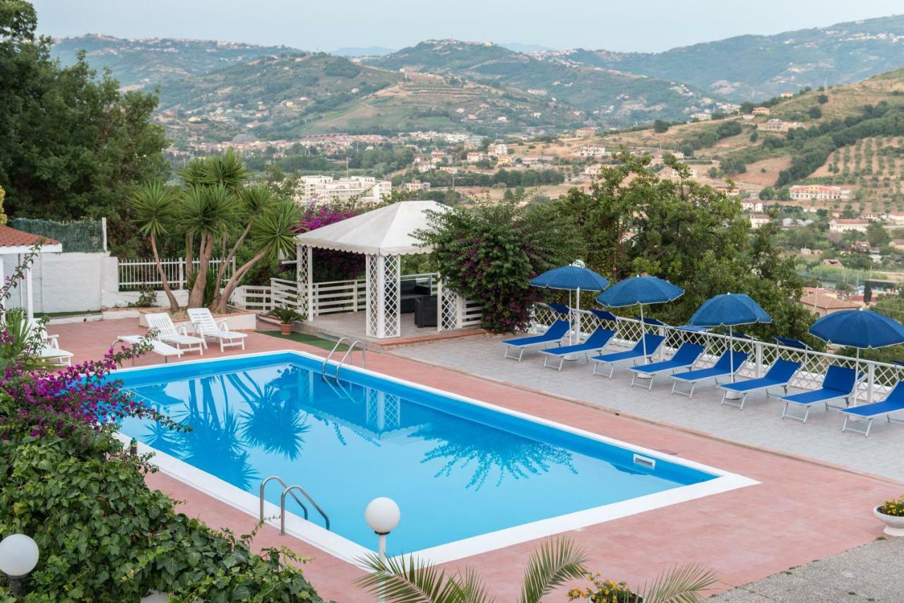 Villa Milena Apartments & Rooms Agropoli Exterior photo